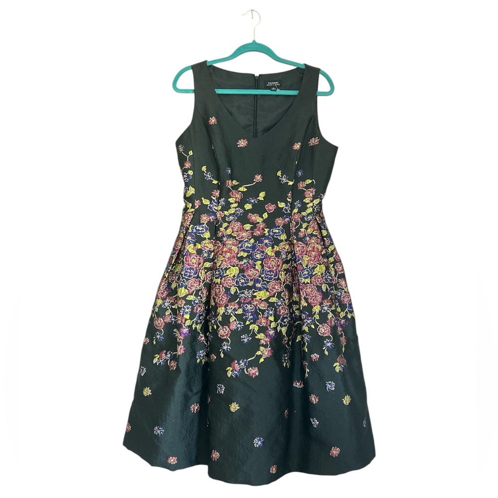 NWT Tahari Asl Fit and Flare Midi Metallic Floral Accents Cocktail Dress Size 12